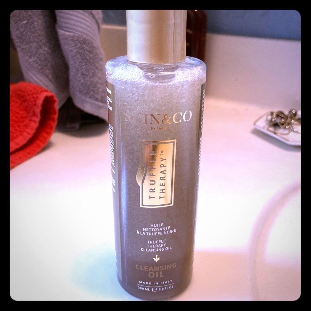 Skin & Co Truffle Therapy Cleansing Oil